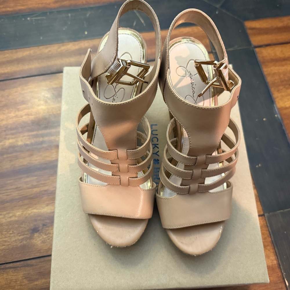 Jessica Simpson Tan Platform Sandals with Chunky Heel